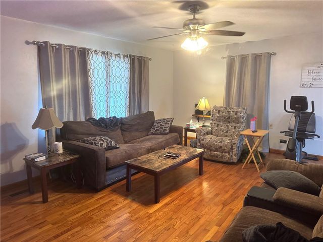 308 E Cleveland Street, Prairie Grove, AR 72753