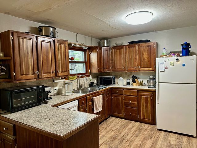 308 E Cleveland Street, Prairie Grove, AR 72753