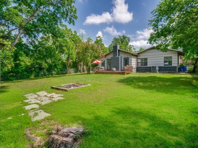3644 W Seminary Drive, Fort Worth, TX 76109