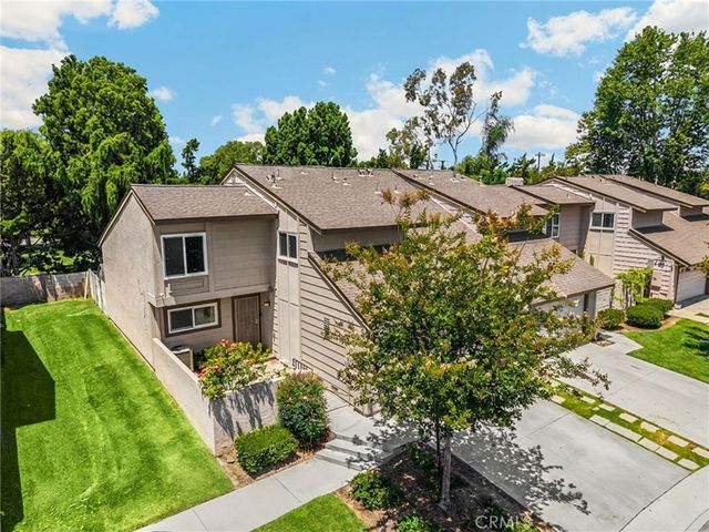 2626 N Tustin A, Santa Ana, CA 92705