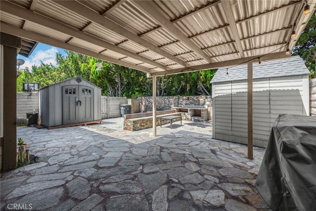 Image 10 of property listing at 2626 N Tustin A, Santa Ana, CA 92705