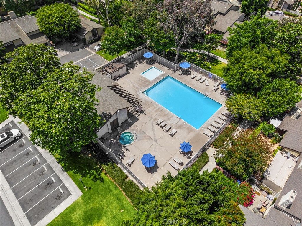 Image 15 of property listing at 2626 N Tustin A, Santa Ana, CA 92705
