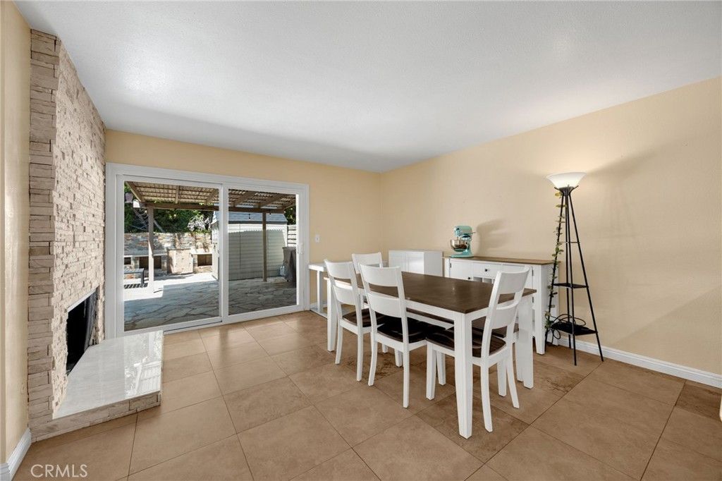 Image 28 of property listing at 2626 N Tustin A, Santa Ana, CA 92705