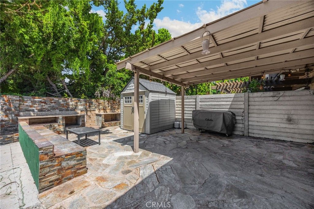 Image 8 of property listing at 2626 N Tustin A, Santa Ana, CA 92705
