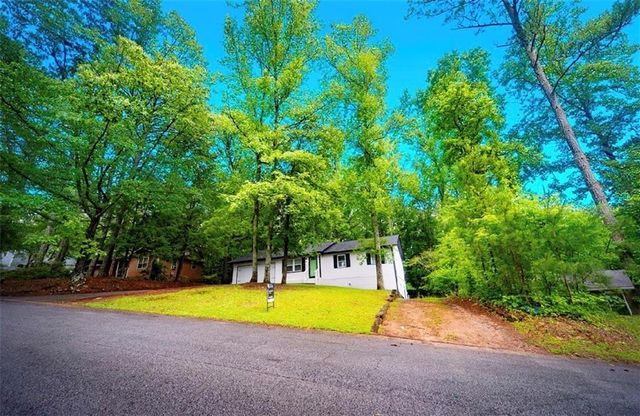 3091 Beaver Drive, Douglasville, GA 30135