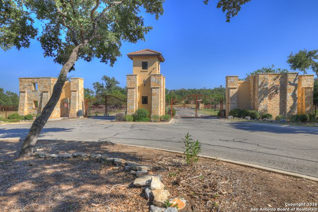 1202 Brads Flight, Canyon Lake, TX 78133