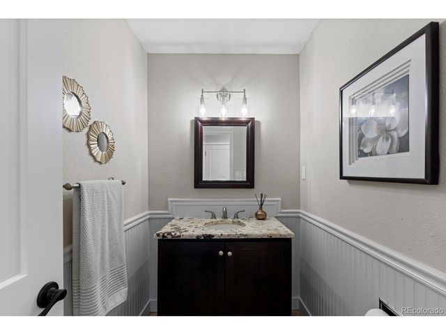 7180 W Fairview Dr, Littleton, CO 80128