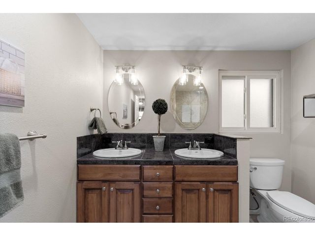 7180 W Fairview Dr, Littleton, CO 80128