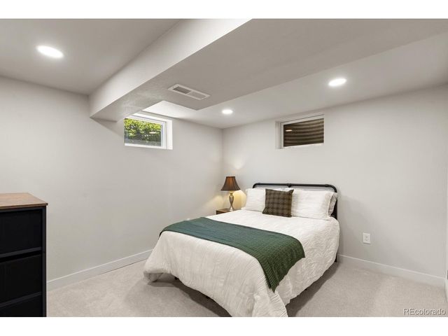 7180 W Fairview Dr, Littleton, CO 80128