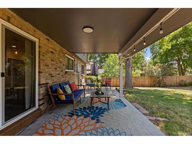 7180 W Fairview Dr, Littleton, CO 80128