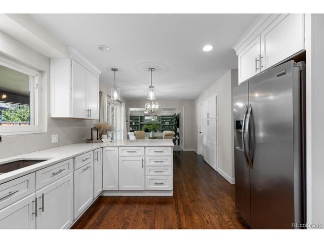 7180 W Fairview Dr, Littleton, CO 80128