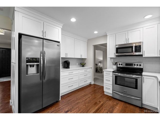 7180 W Fairview Dr, Littleton, CO 80128