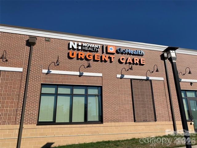 6042 Heath Valley Road, Charlotte, NC 28210