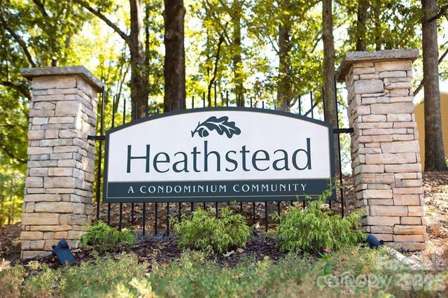 6042 Heath Valley Road, Charlotte, NC 28210