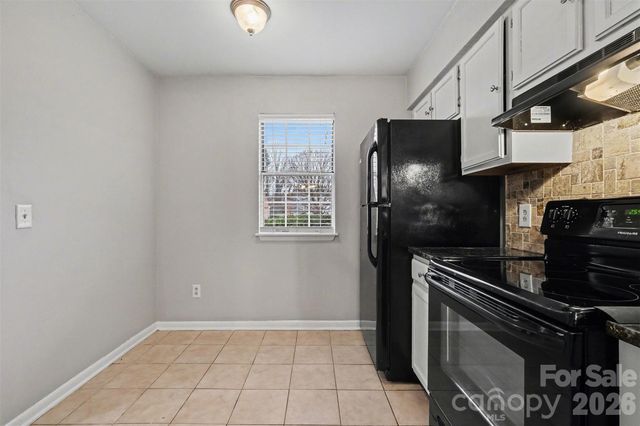 6042 Heath Valley Road, Charlotte, NC 28210