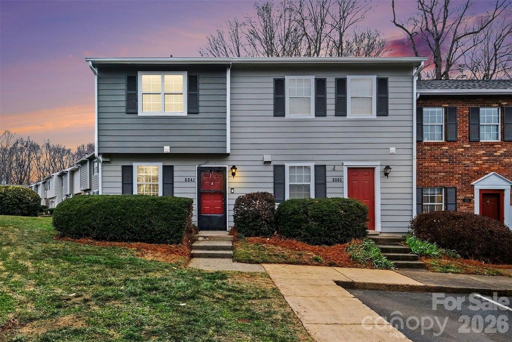 6042 Heath Valley Road, Charlotte, NC 28210