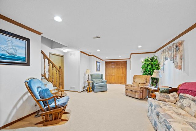 110 N Prescott St, Wichita, KS 67212