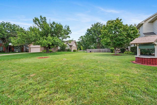 110 N Prescott St, Wichita, KS 67212