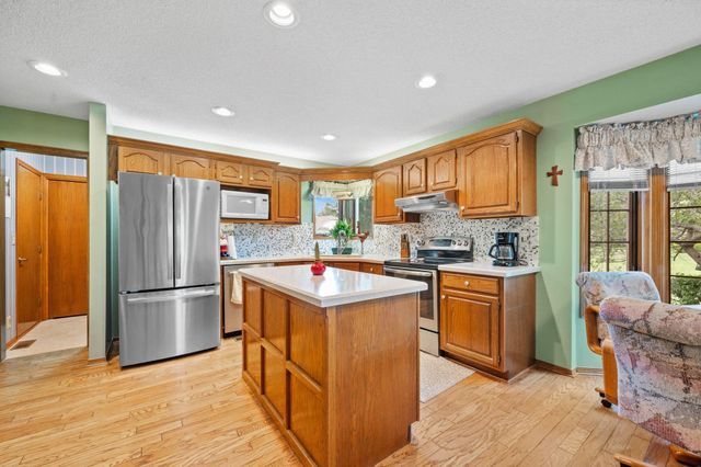 110 N Prescott St, Wichita, KS 67212