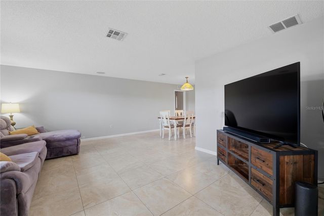 10062 121ST STREET, Seminole, FL 33772