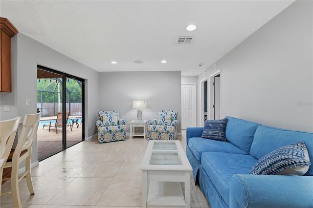 10062 121ST STREET, Seminole, FL 33772