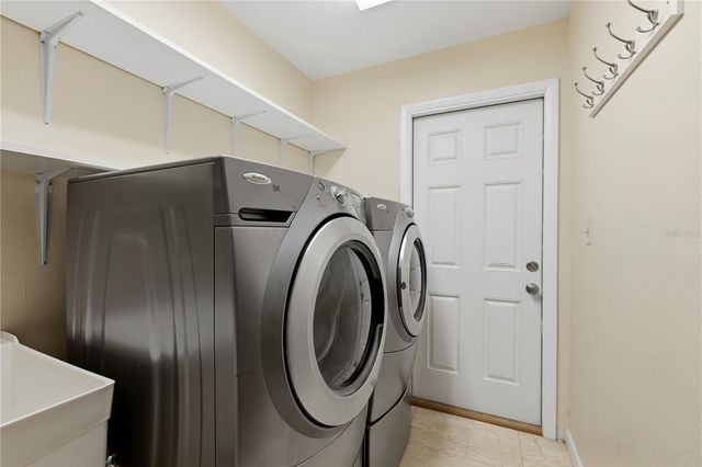 10062 121ST STREET, Seminole, FL 33772