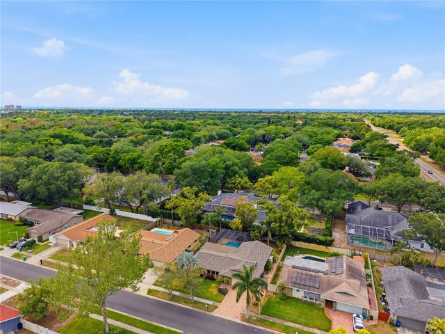 10062 121ST STREET, Seminole, FL 33772