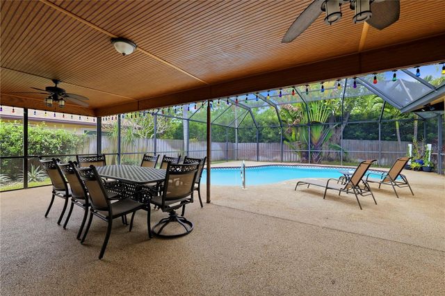 10062 121ST STREET, Seminole, FL 33772