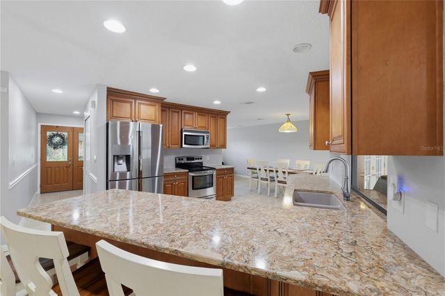 10062 121ST STREET, Seminole, FL 33772