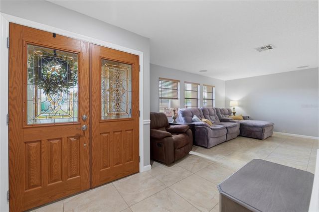 10062 121ST STREET, Seminole, FL 33772