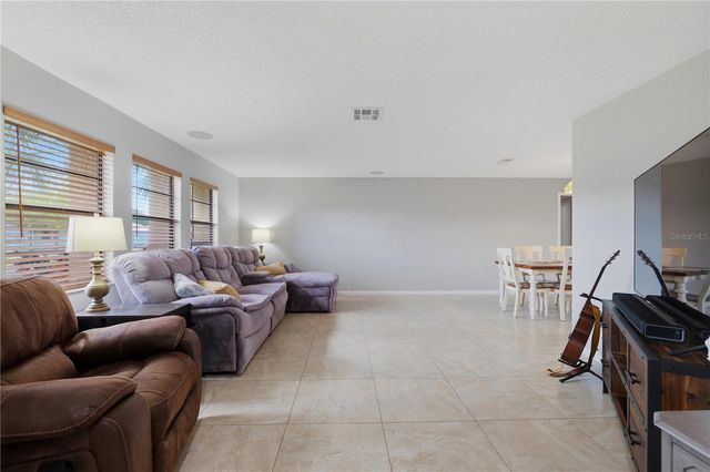 10062 121ST STREET, Seminole, FL 33772