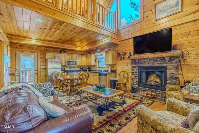 2010 Bear Creek Way, Pigeon Forge, TN 37862