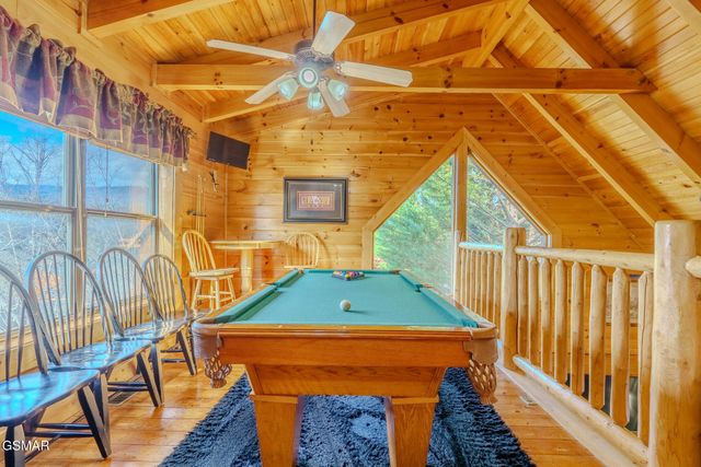 2010 Bear Creek Way, Pigeon Forge, TN 37862