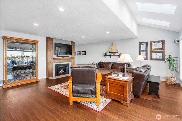 11410 Gravelly Lake Drive SW, Lakewood, WA 98499