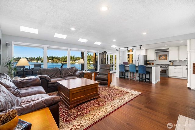 11410 Gravelly Lake Drive SW, Lakewood, WA 98499