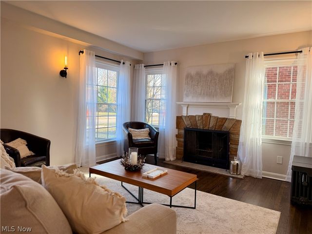 2348 Edgerton Road, University Heights, OH 44118