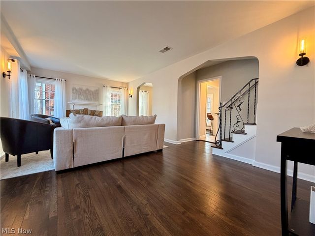 2348 Edgerton Road, University Heights, OH 44118