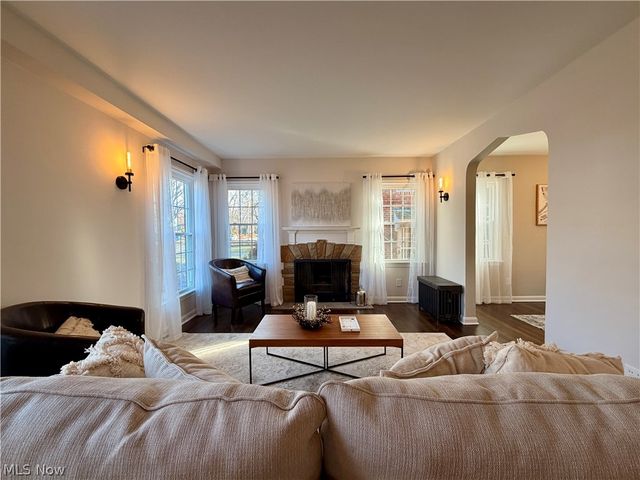 2348 Edgerton Road, University Heights, OH 44118