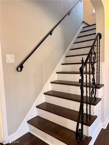 2348 Edgerton Road, University Heights, OH 44118