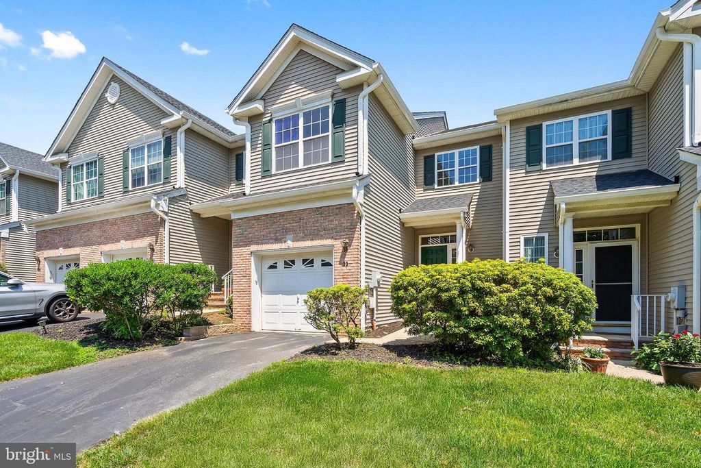 33 KENNEDY CT, Princeton, NJ 08540