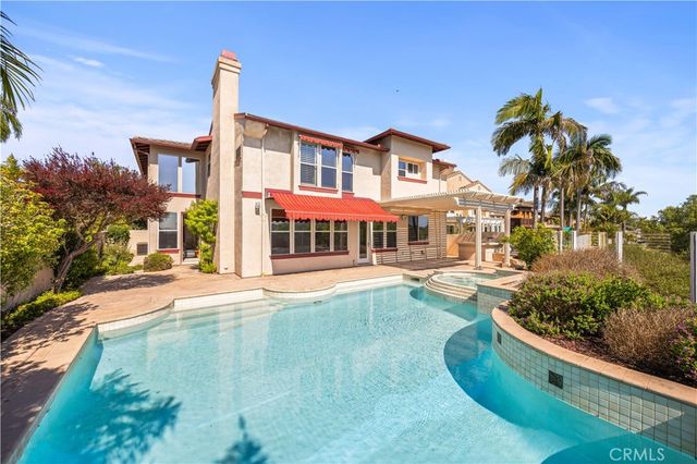 10 Salermo, Laguna Niguel, CA 92677