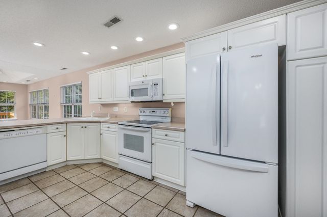 4099 Heather Lakes Dr., Little River, SC 29566