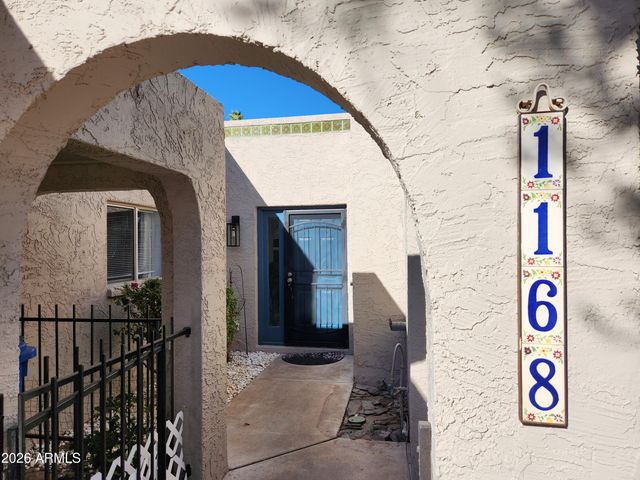 1168 E Cochise Drive, Phoenix, AZ 85020