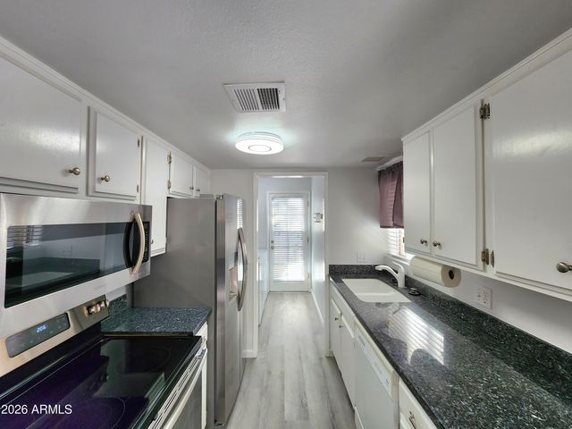 1168 E Cochise Drive, Phoenix, AZ 85020