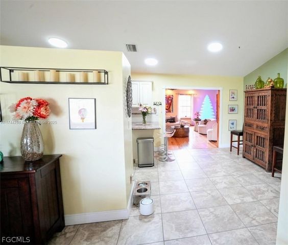 2304 SE 8th TER, Cape Coral, FL 33990
