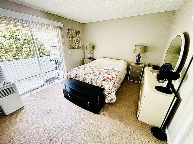 387 Chatham 387, West Palm Beach, FL 33417