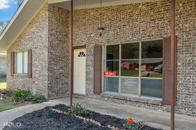 615 Lawrence Drive, Haughton, LA 71037