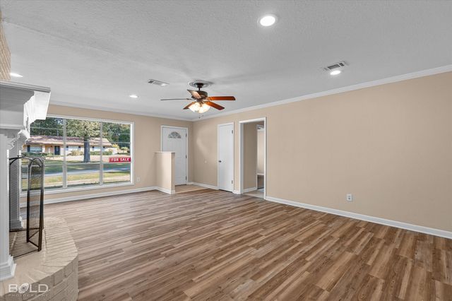 615 Lawrence Drive, Haughton, LA 71037