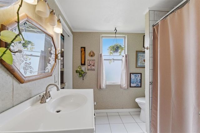517 Lacock St, Rochester, PA 15074