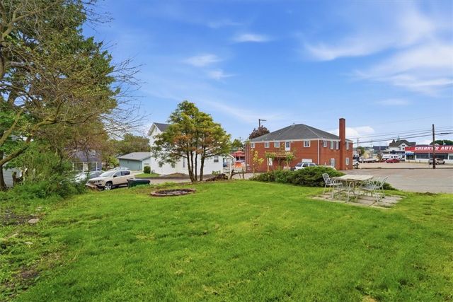517 Lacock St, Rochester, PA 15074